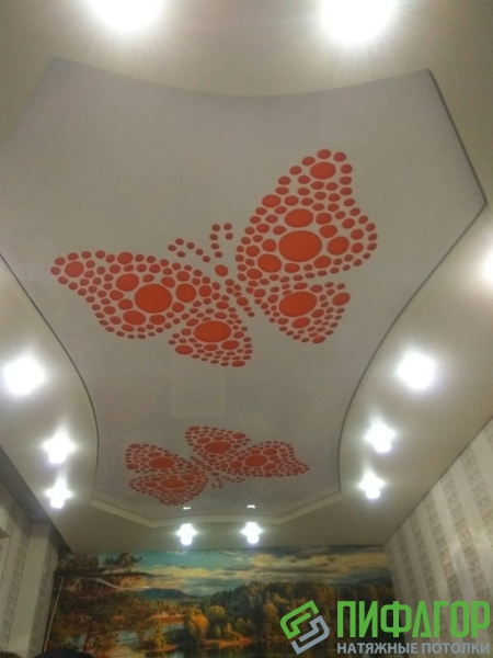 Фото натяжного потолка
