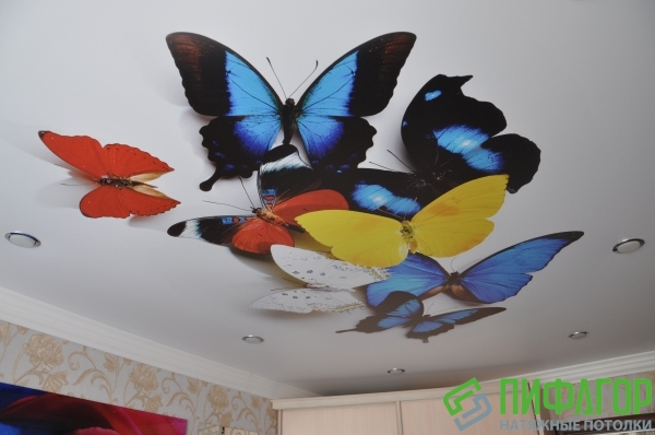 Фото натяжного потолка