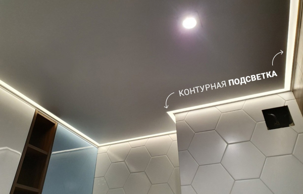 Натяжной потолок в ванной